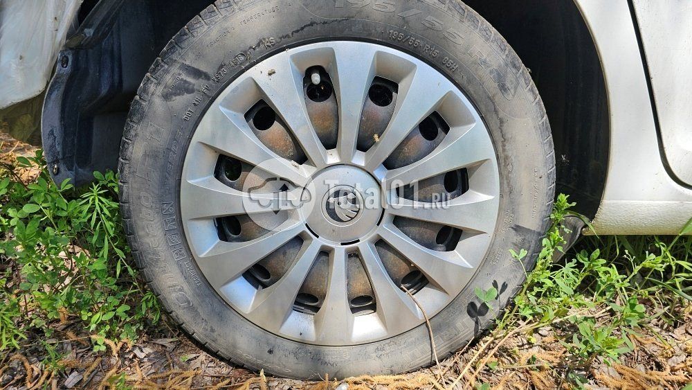 Фото Skoda Rapid 26