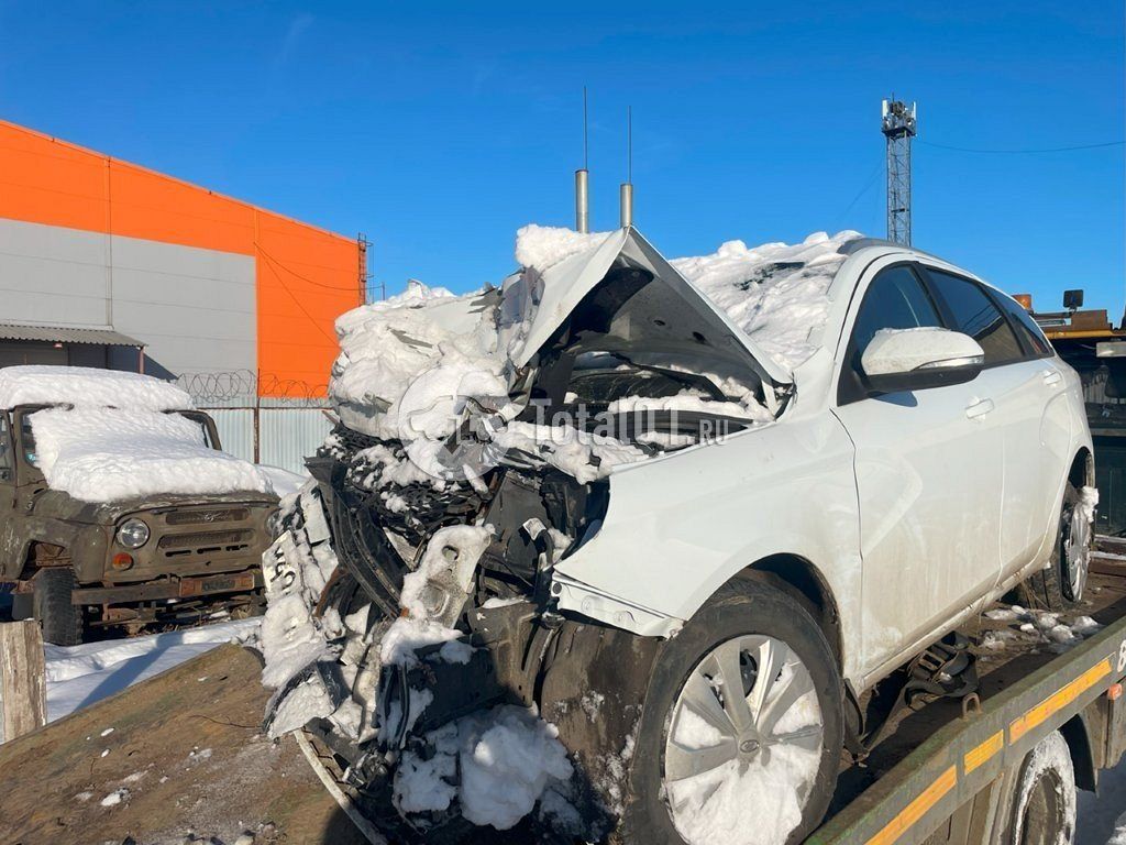 Фото ВАЗ (LADA) Vesta 38
