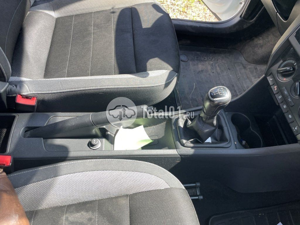 Фото Skoda Rapid 78