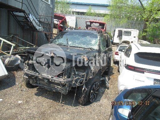 Фото Toyota Land Cruiser 6
