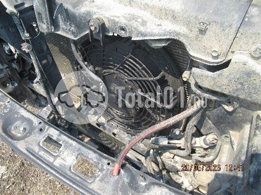 Фото Toyota Land Cruiser 160