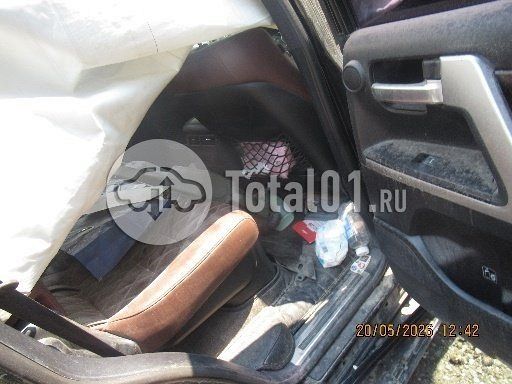 Фото Toyota Land Cruiser 222