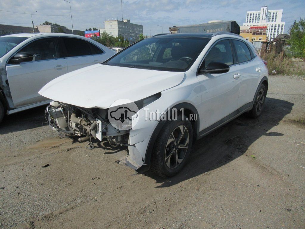 Фото KIA Xceed 8