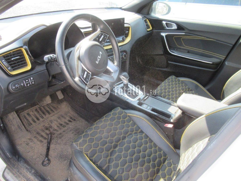 Фото KIA Xceed 78