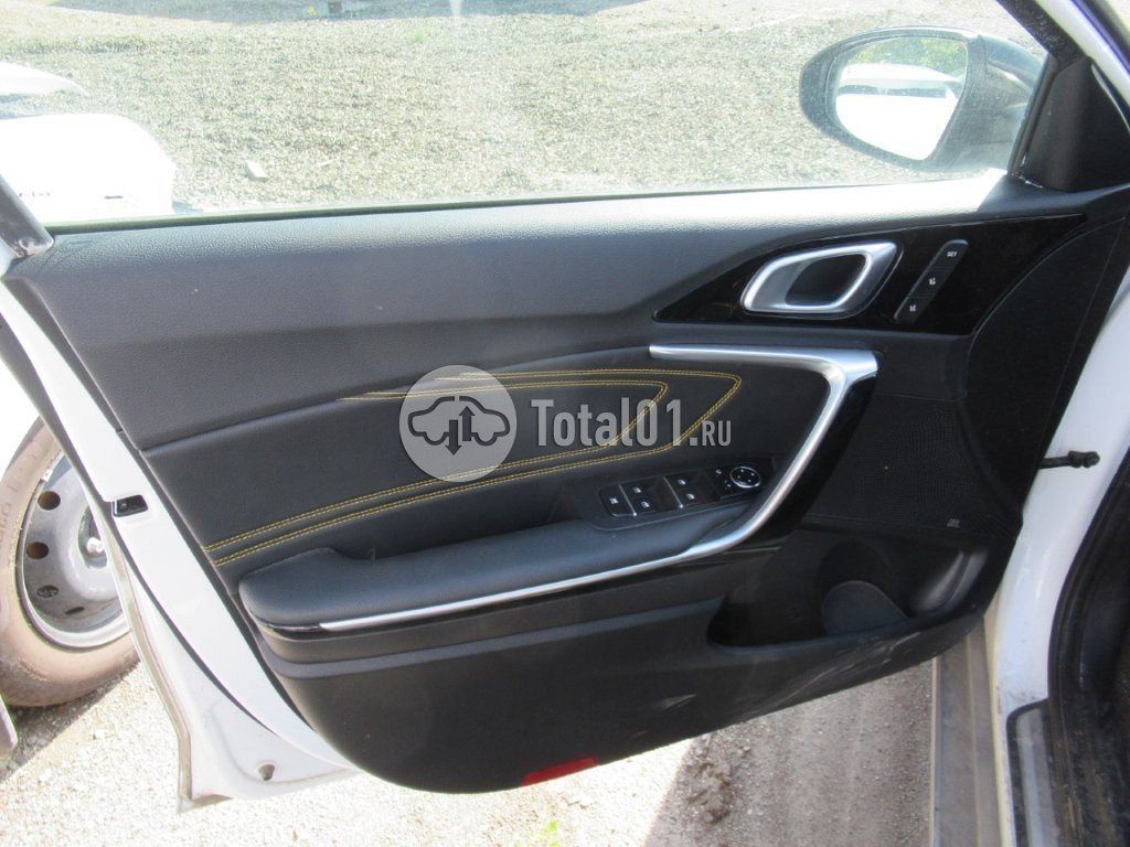 Фото KIA Xceed 80