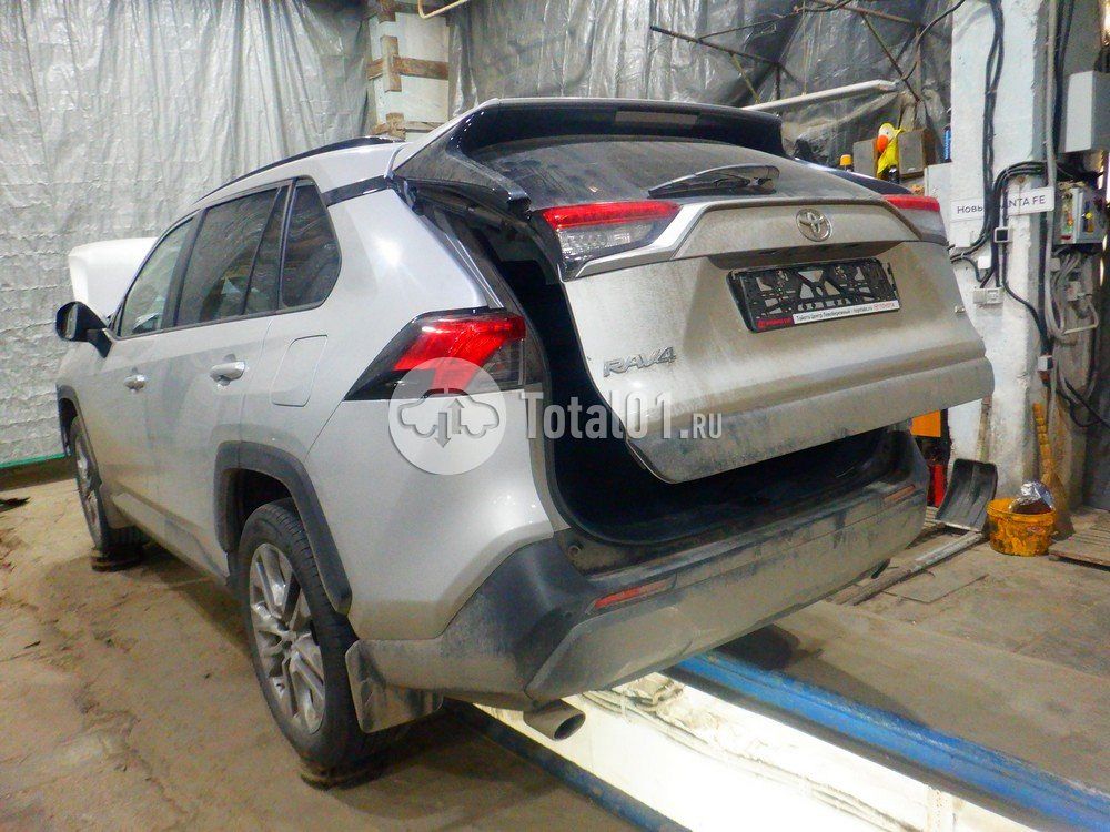 Фото Toyota RAV4 10