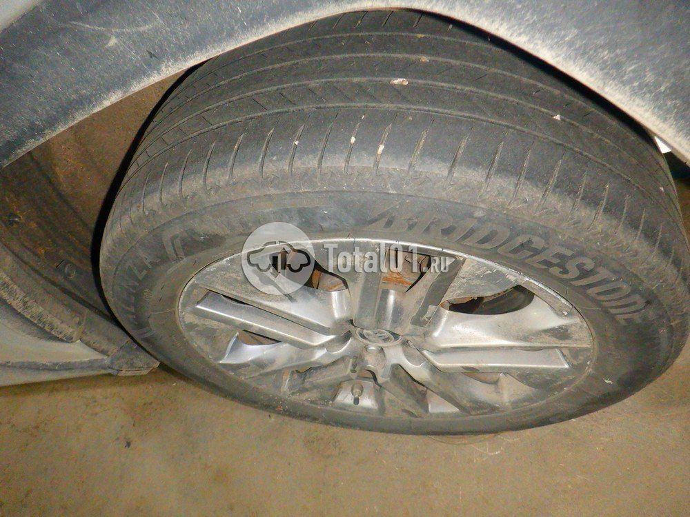 Фото Toyota RAV4 28
