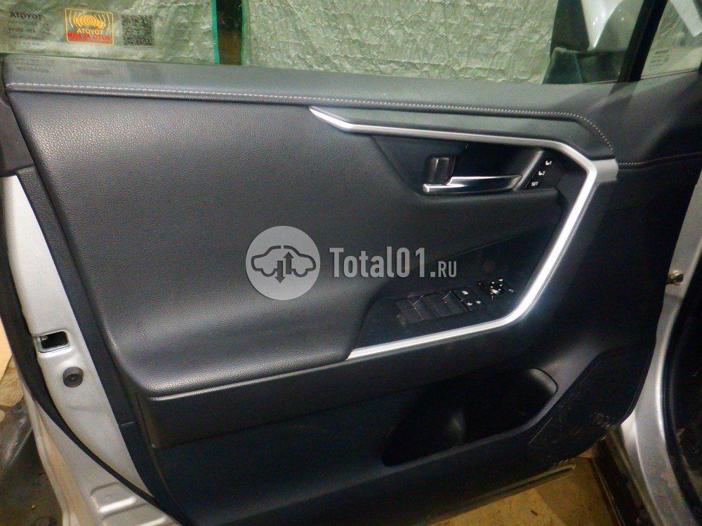 Фото Toyota RAV4 36