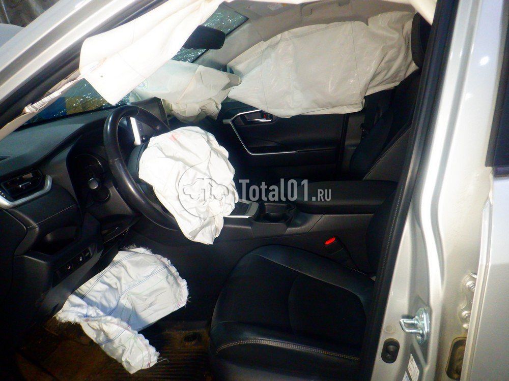 Фото Toyota RAV4 44