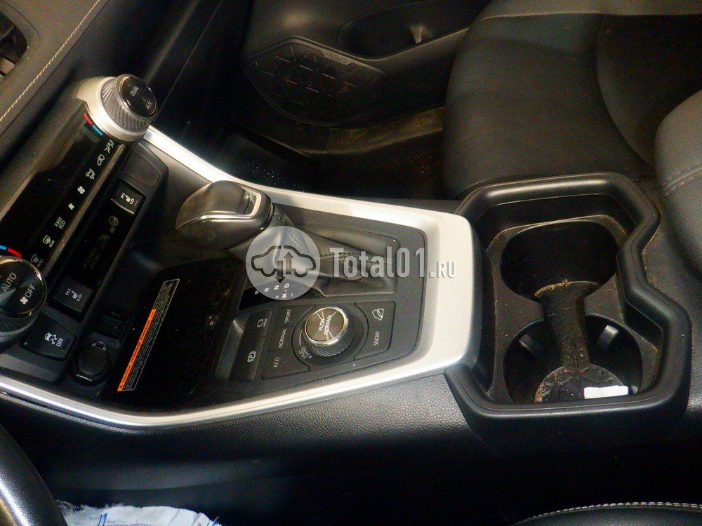 Фото Toyota RAV4 52