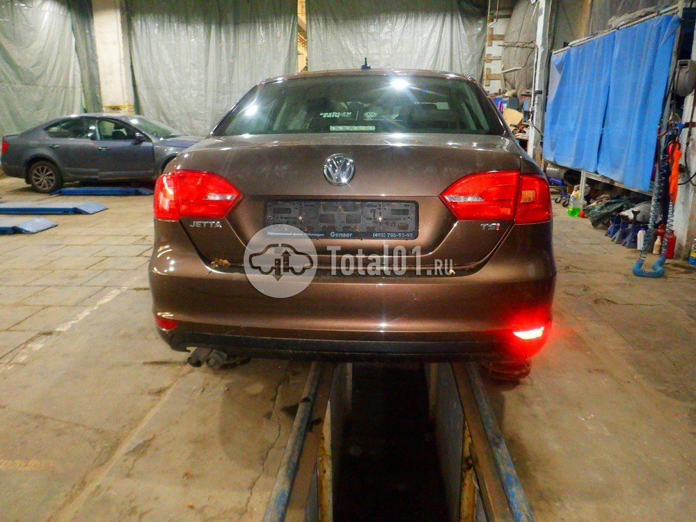 Фото Volkswagen Jetta 10