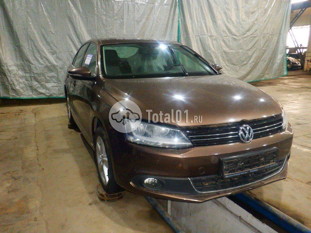 Фото Volkswagen Jetta 14