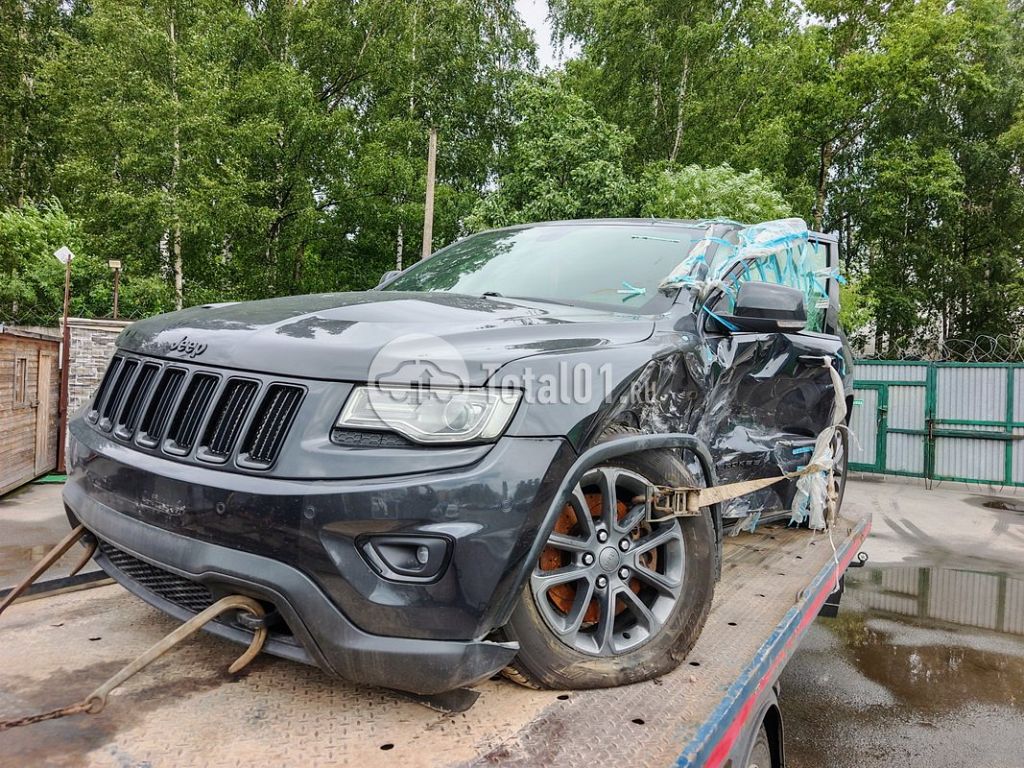 Фото Jeep Grand Cherokee 2