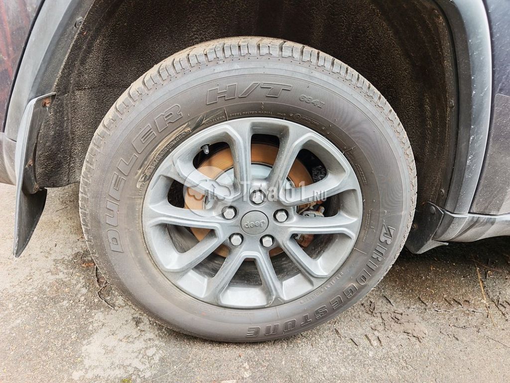 Фото Jeep Grand Cherokee 24
