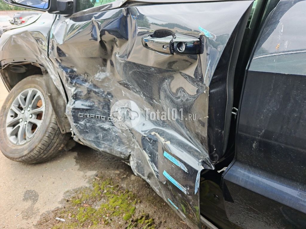 Фото Jeep Grand Cherokee 114