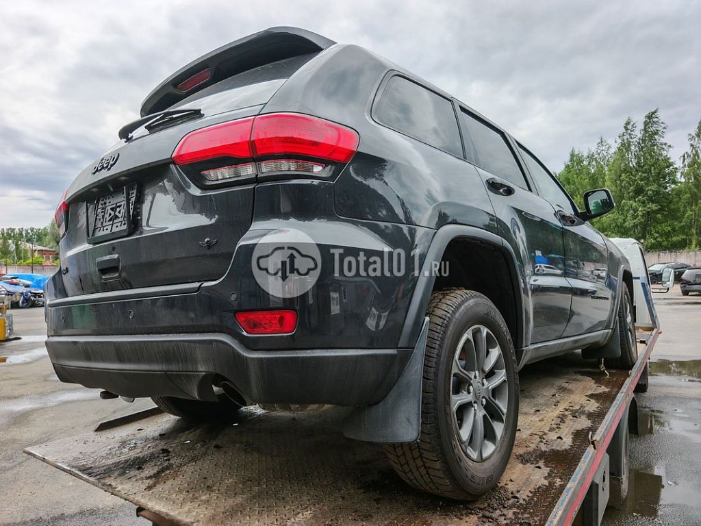 Фото Jeep Grand Cherokee 120