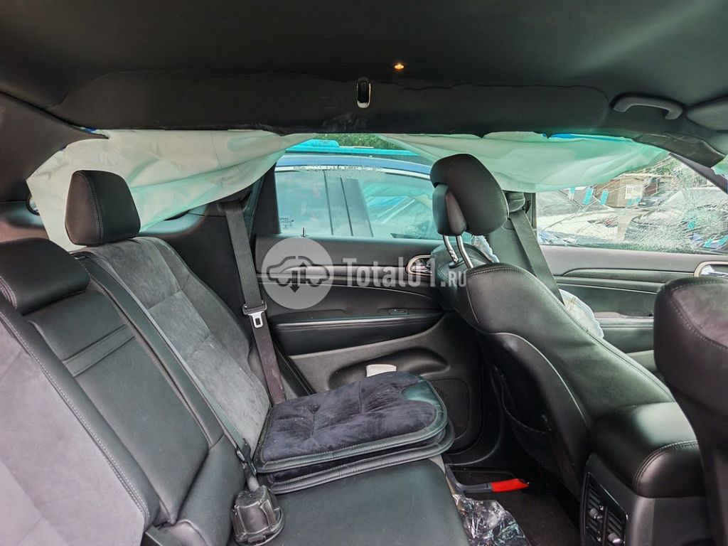 Фото Jeep Grand Cherokee 204