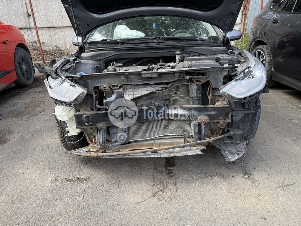 Фото Hyundai Solaris 38