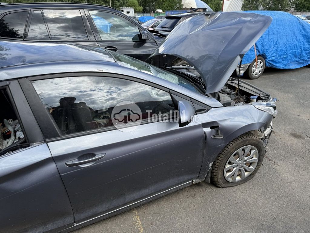 Фото Hyundai Solaris 80