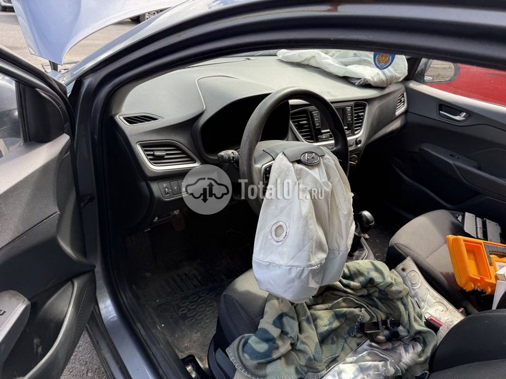 Фото Hyundai Solaris 132