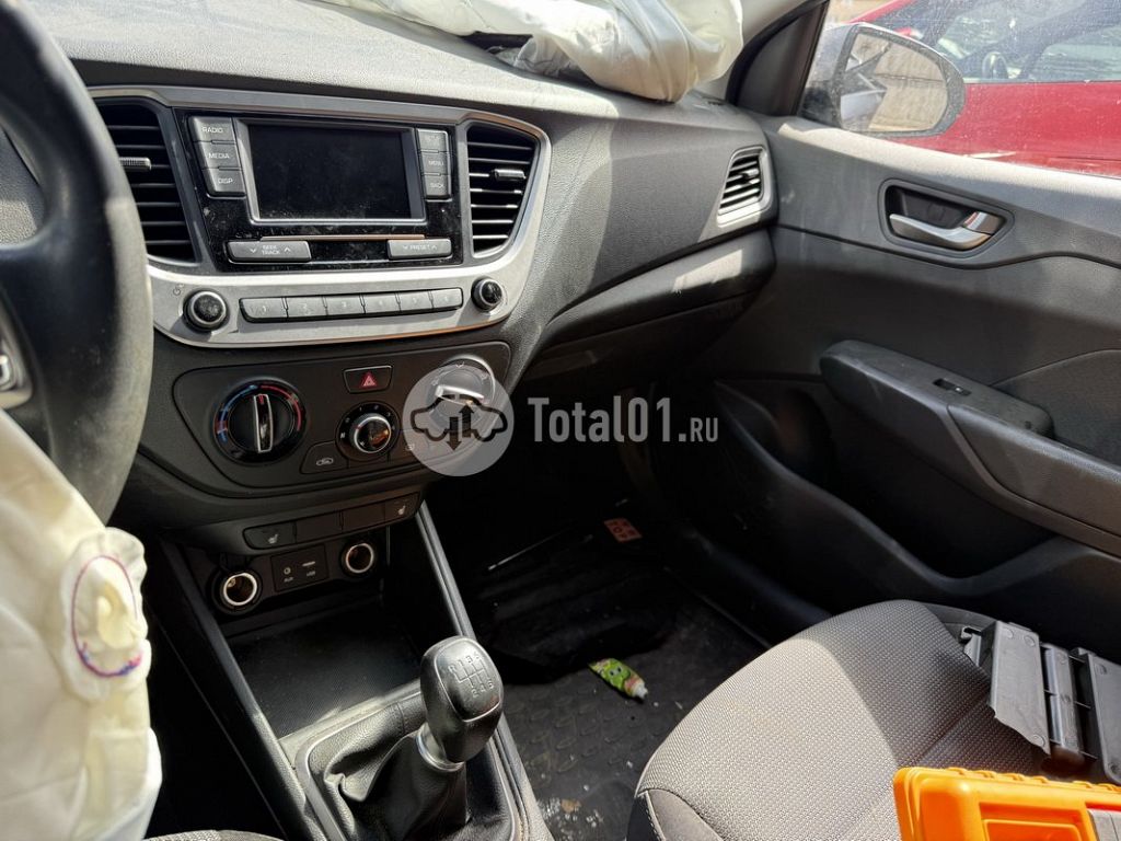Фото Hyundai Solaris 138