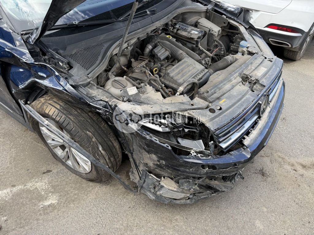 Фото Volkswagen Tiguan 40