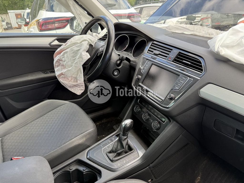 Фото Volkswagen Tiguan 110