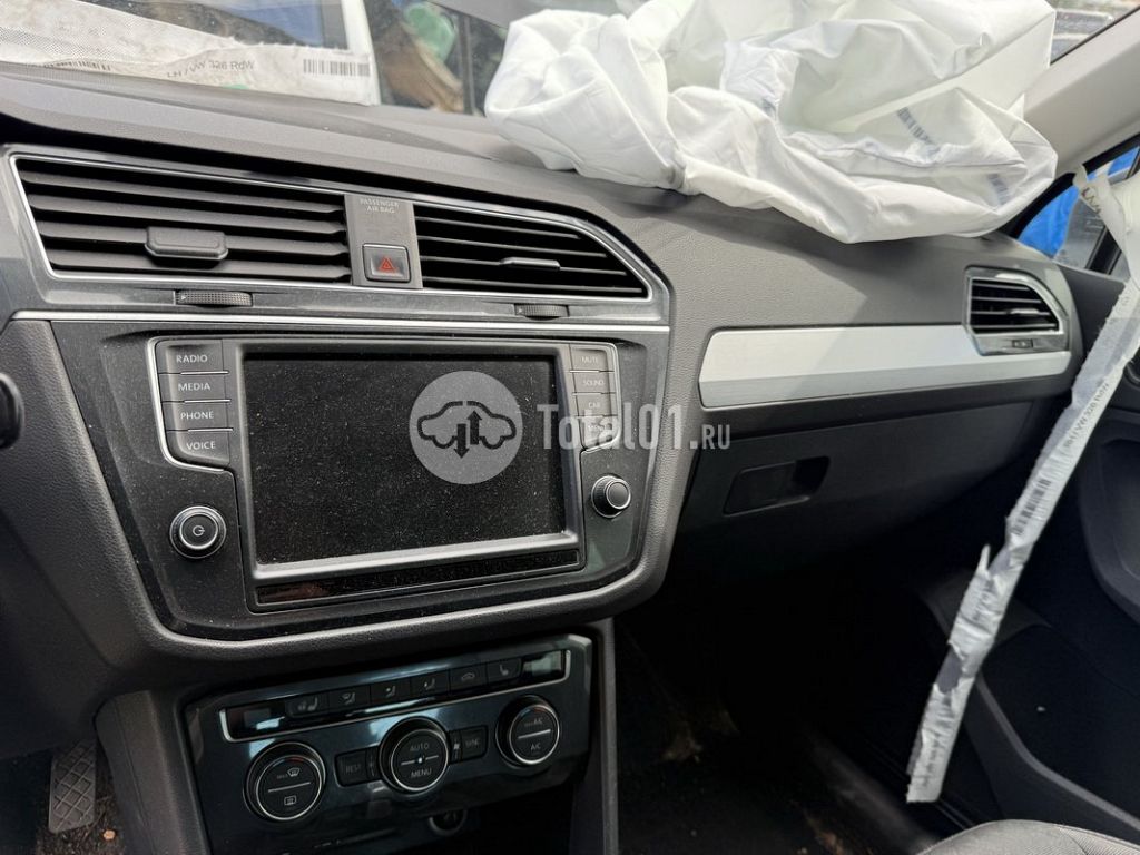 Фото Volkswagen Tiguan 164