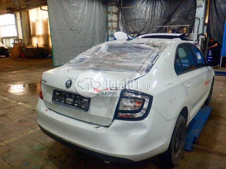Фото Skoda Rapid 14