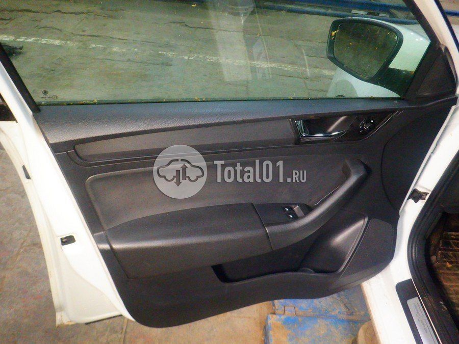 Фото Skoda Rapid 34