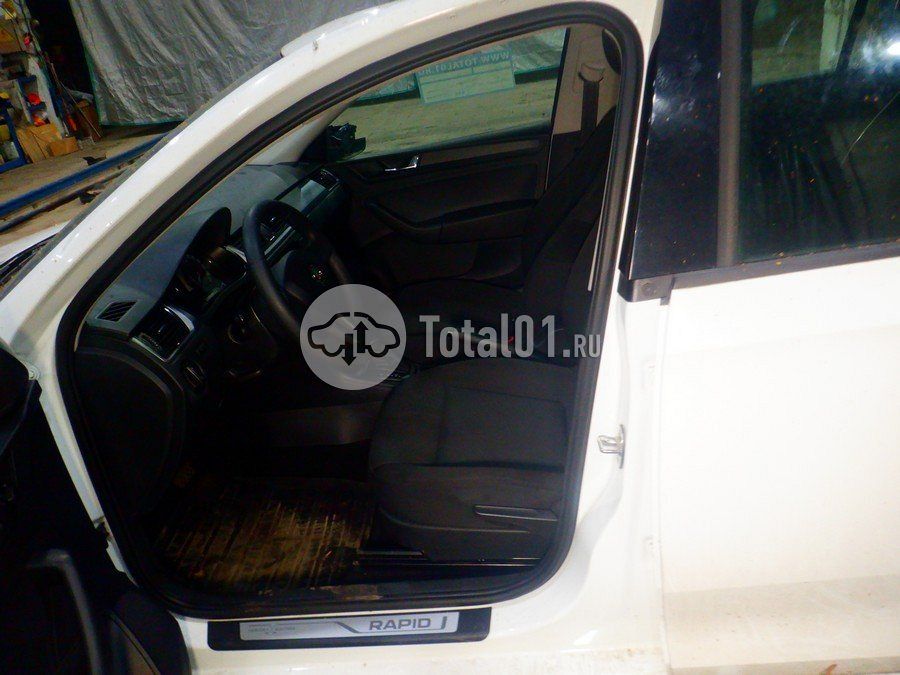 Фото Skoda Rapid 36