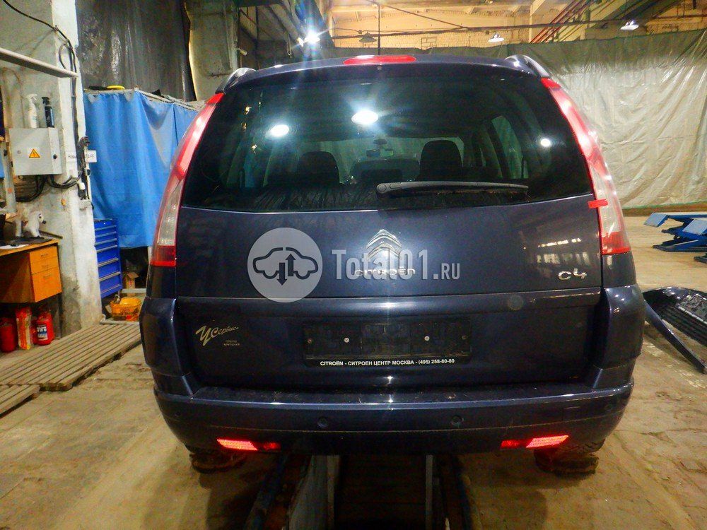 Фото Citroen C4 Picasso 10