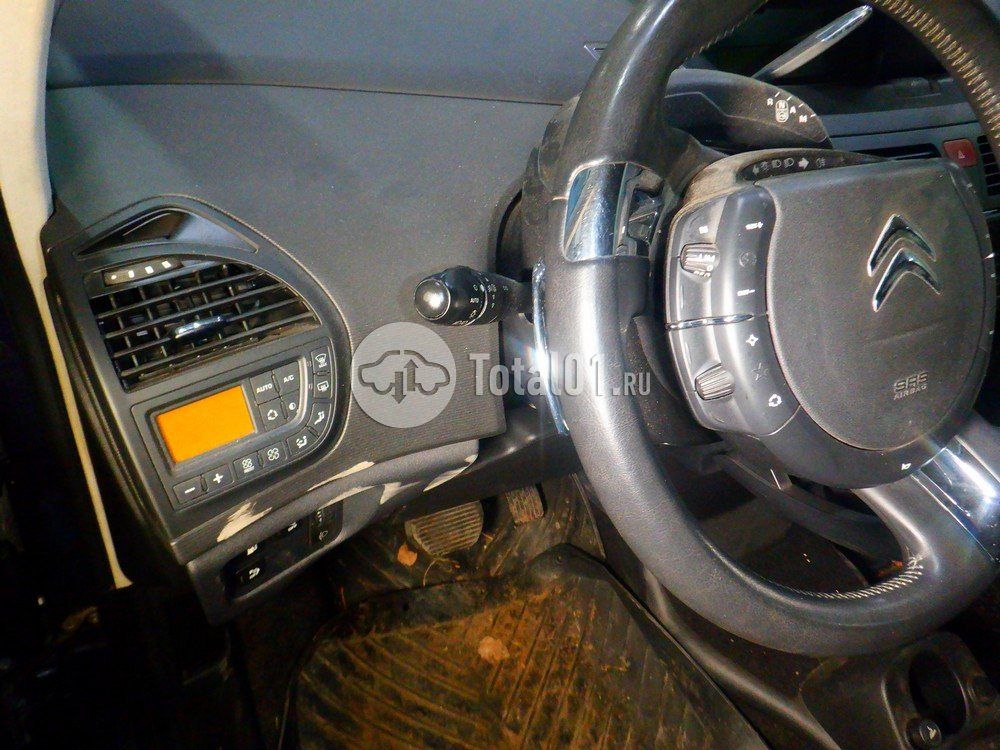 Фото Citroen C4 Picasso 42