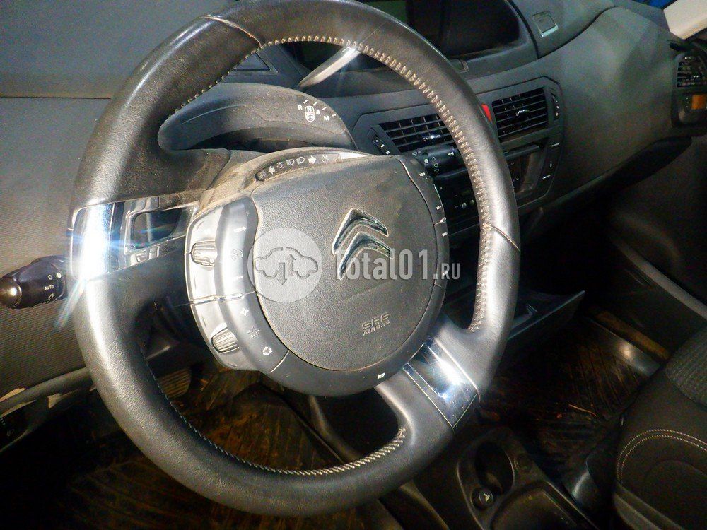 Фото Citroen C4 Picasso 44