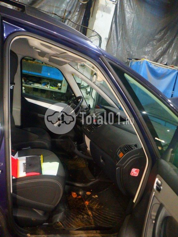 Фото Citroen C4 Picasso 94