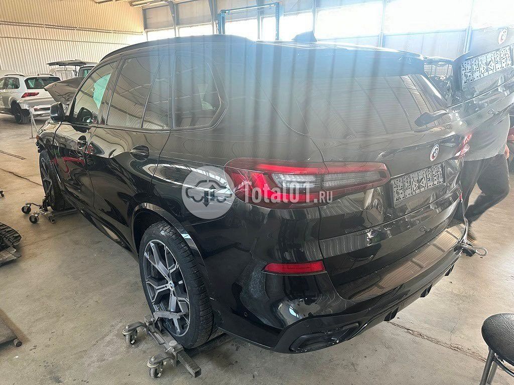 Фото BMW X5 6