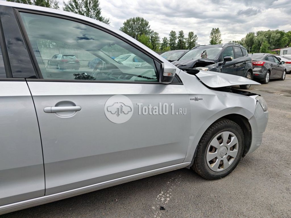 Фото Skoda Rapid 20