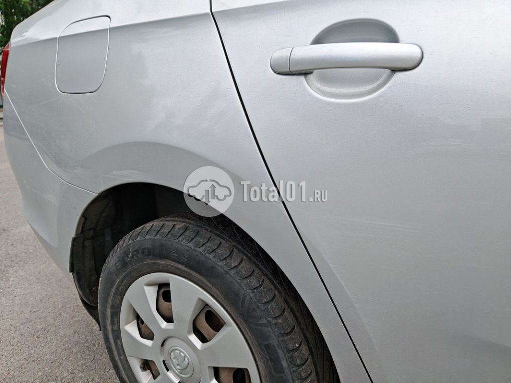 Фото Skoda Rapid 24