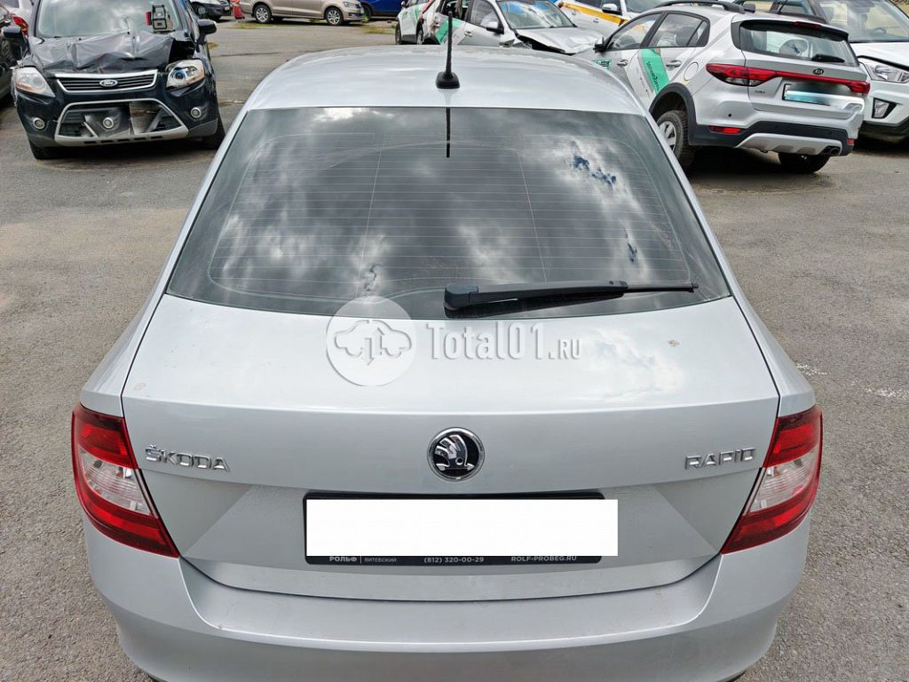 Фото Skoda Rapid 32