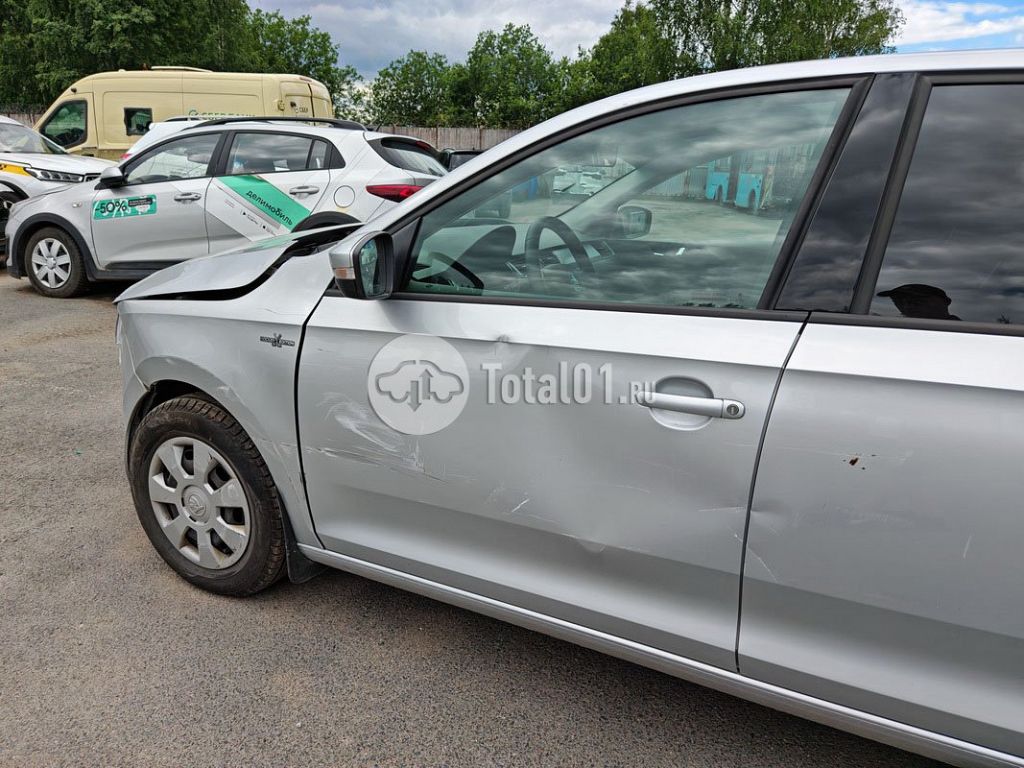 Фото Skoda Rapid 40