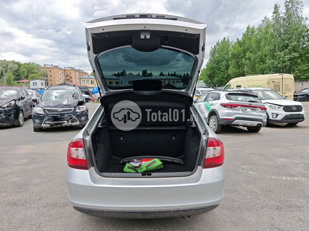 Фото Skoda Rapid 108