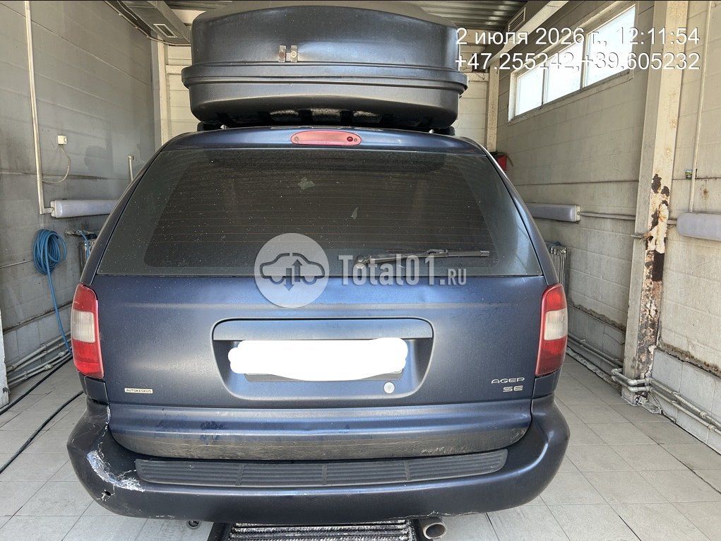 Фото Chrysler Voyager 10