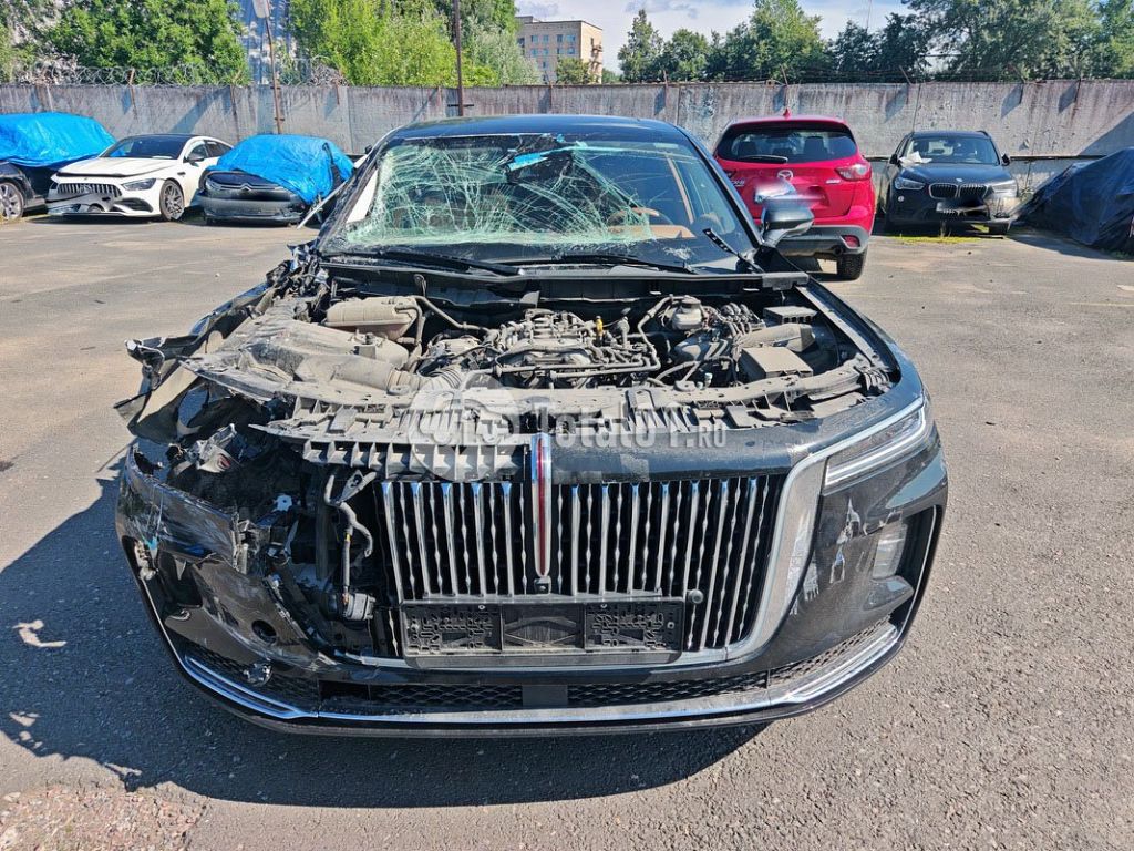 Фото Hongqi H9 4