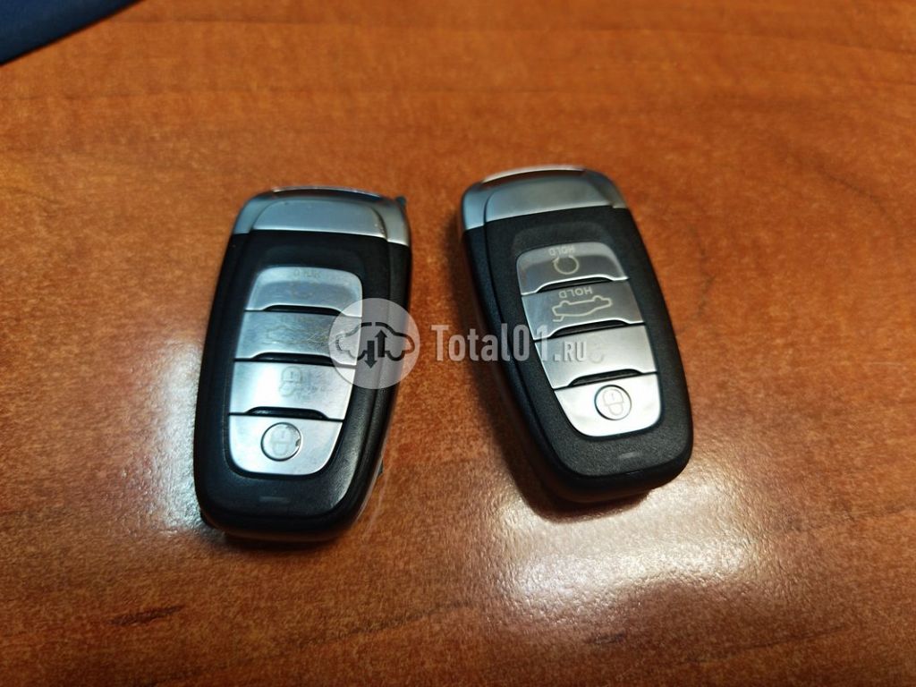 Фото Hongqi H9 10