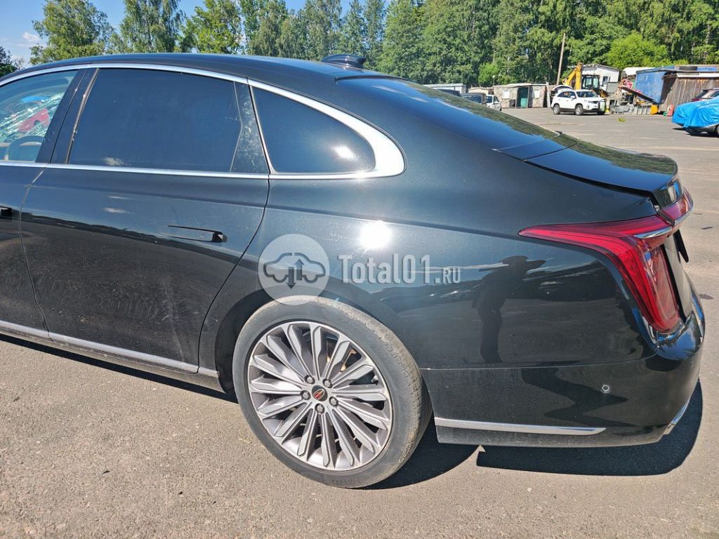 Фото Hongqi H9 76