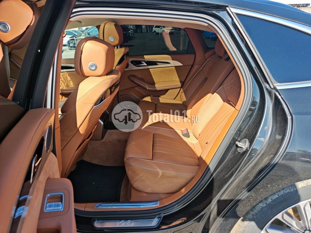 Фото Hongqi H9 108