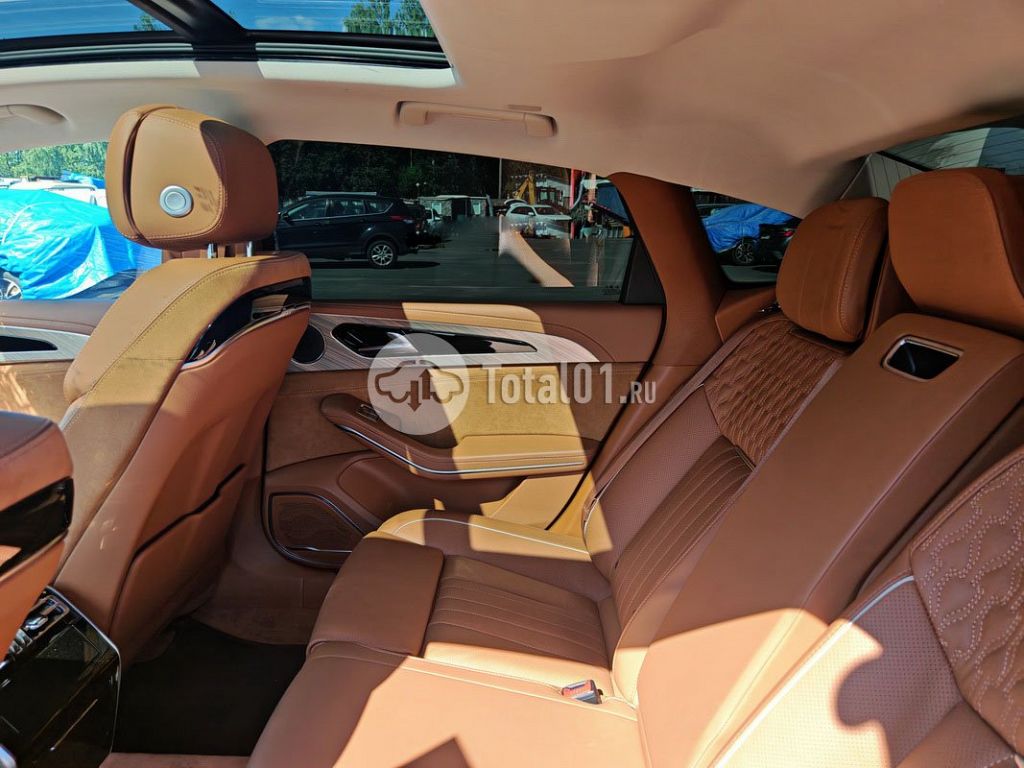 Фото Hongqi H9 114