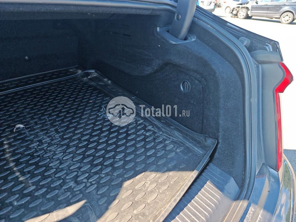 Фото Hongqi H9 126