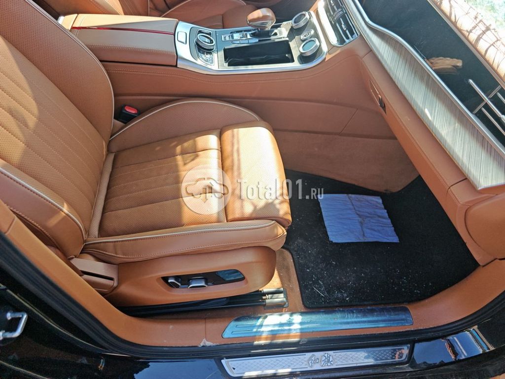 Фото Hongqi H9 158