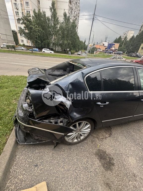 Фото Volkswagen Passat 24